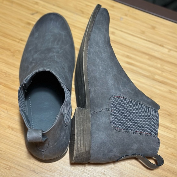 Grey Chelsea Boot - Picture 4 of 4